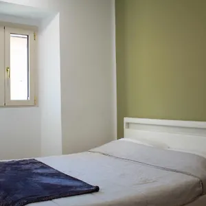 https://la-stanza-del-mazzini.it-lombardy.com